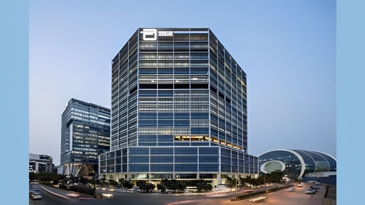 Abbott Performs Canada’s First Dual Chamber Leadless Pacemaker Implants with AVEIR DR System